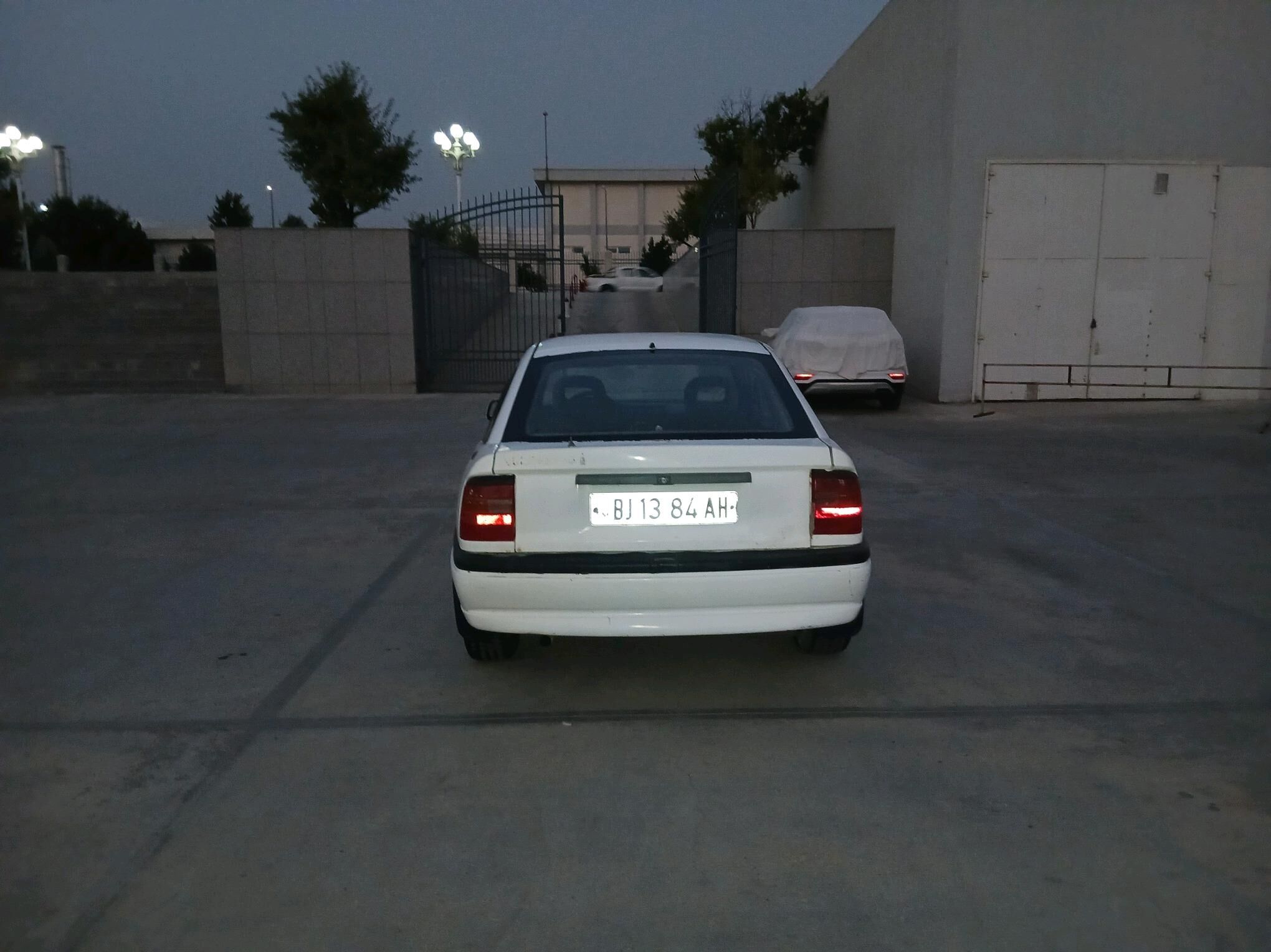 Opel Vectra 1991 - 25 000 TMT - Кака - img 1