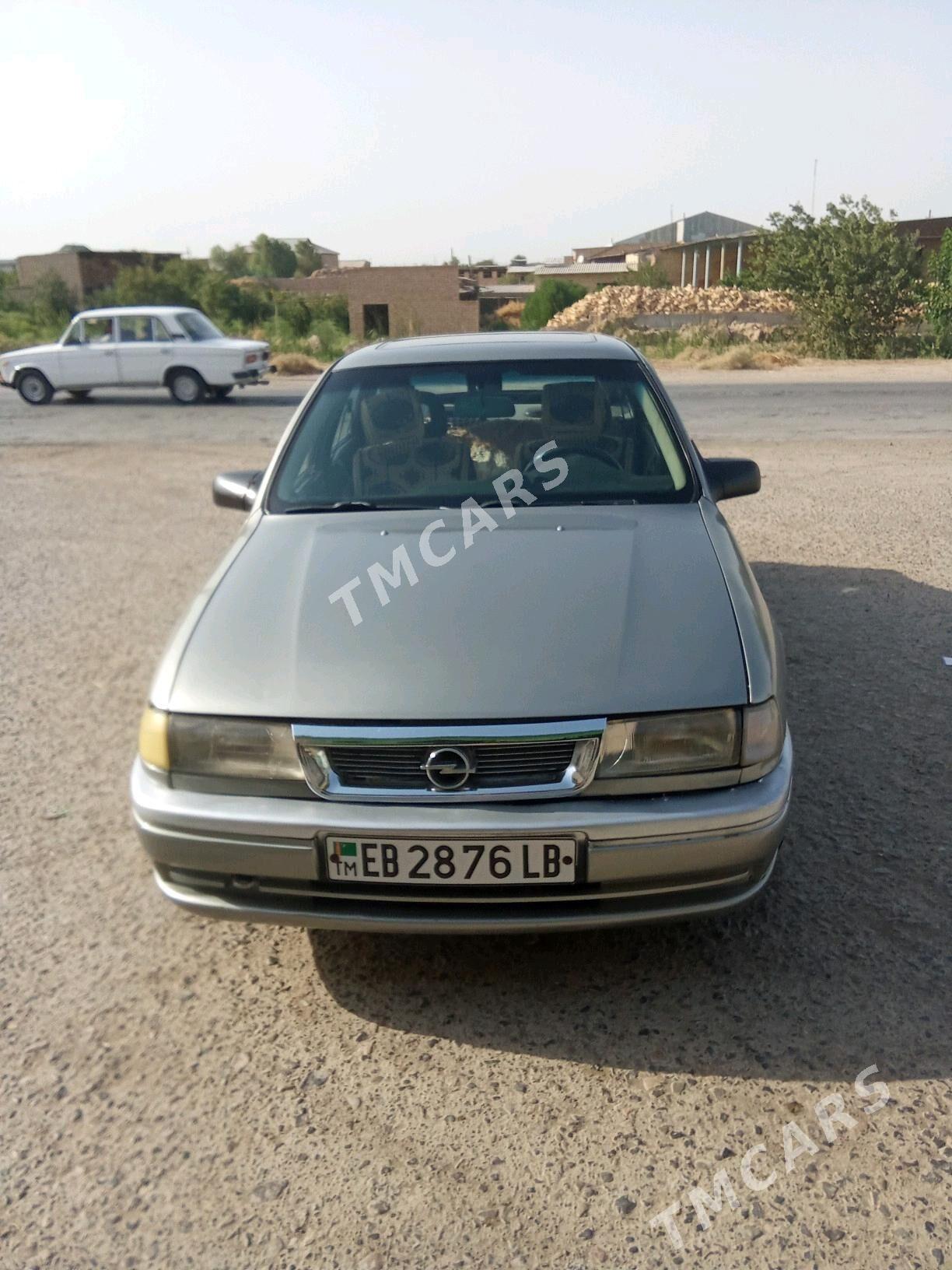 Opel Vectra 1993 - 28 000 TMT - Чарджоу - img 6