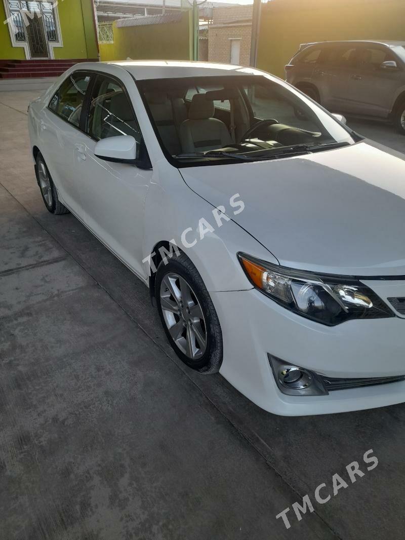 Toyota Camry 2012 - 180 000 TMT - Мары - img 2