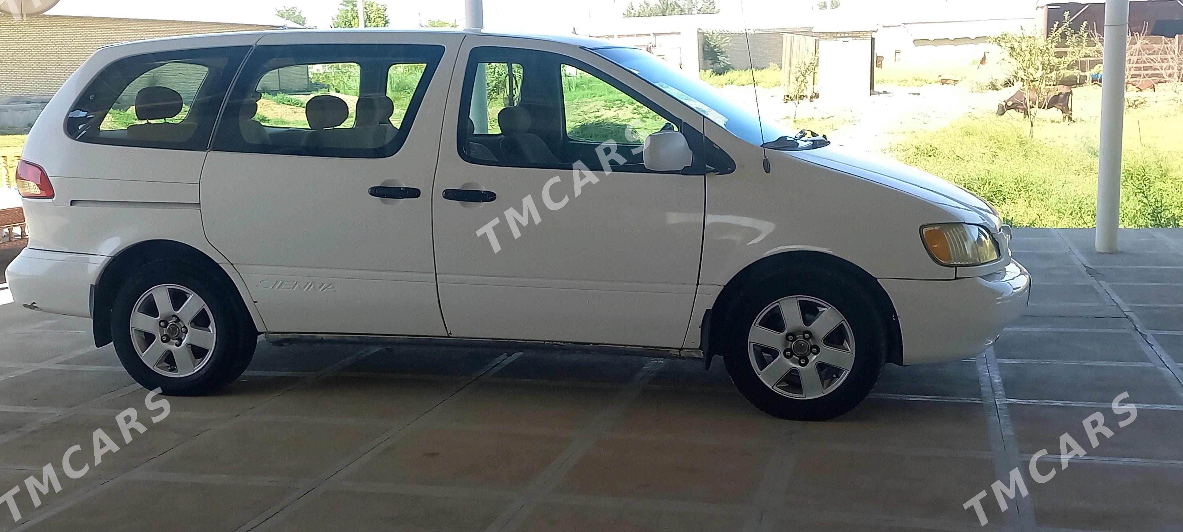 Toyota Sienna 2001 - 140 000 TMT - Wekilbazar - img 5