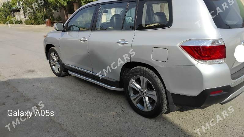 Toyota Highlander 2011 - 330 000 TMT - Aşgabat - img 9
