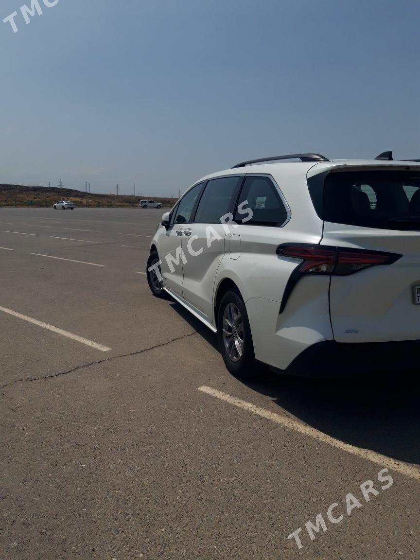 Toyota Sienna 2021 - 575 000 TMT - Aşgabat - img 5