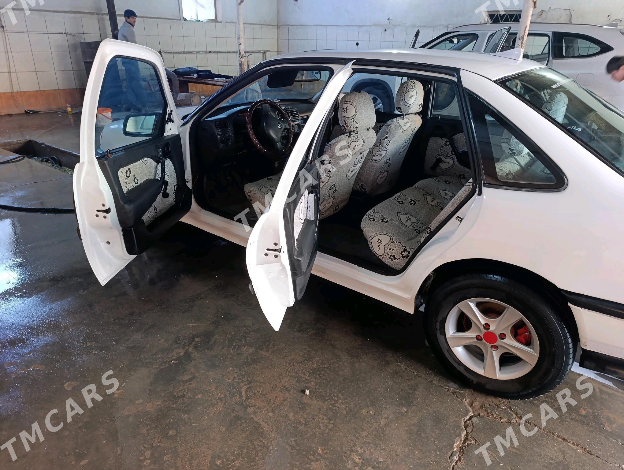 Opel Vectra 1990 - 30 000 TMT - Daşoguz - img 2