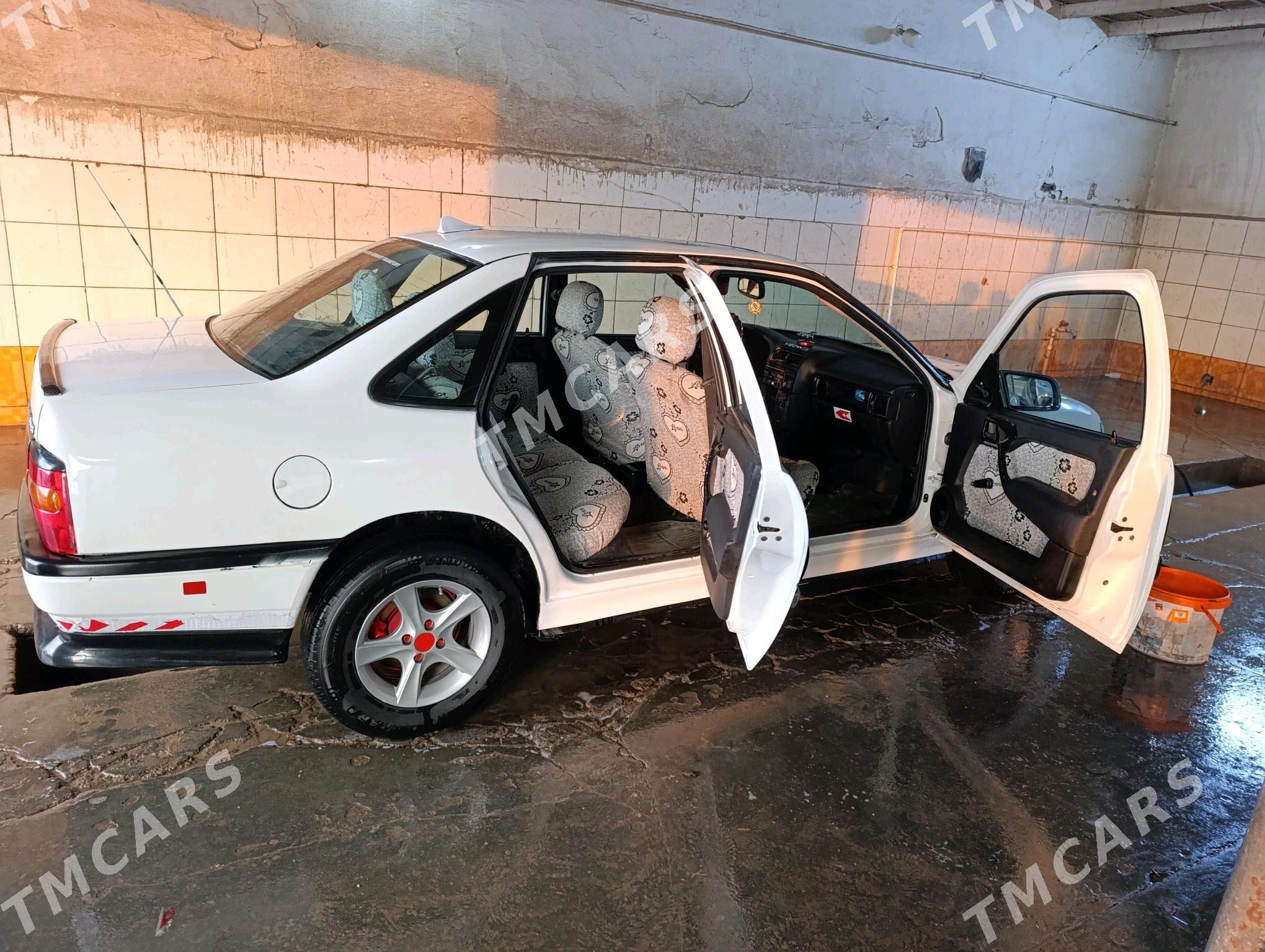 Opel Vectra 1990 - 30 000 TMT - Daşoguz - img 3
