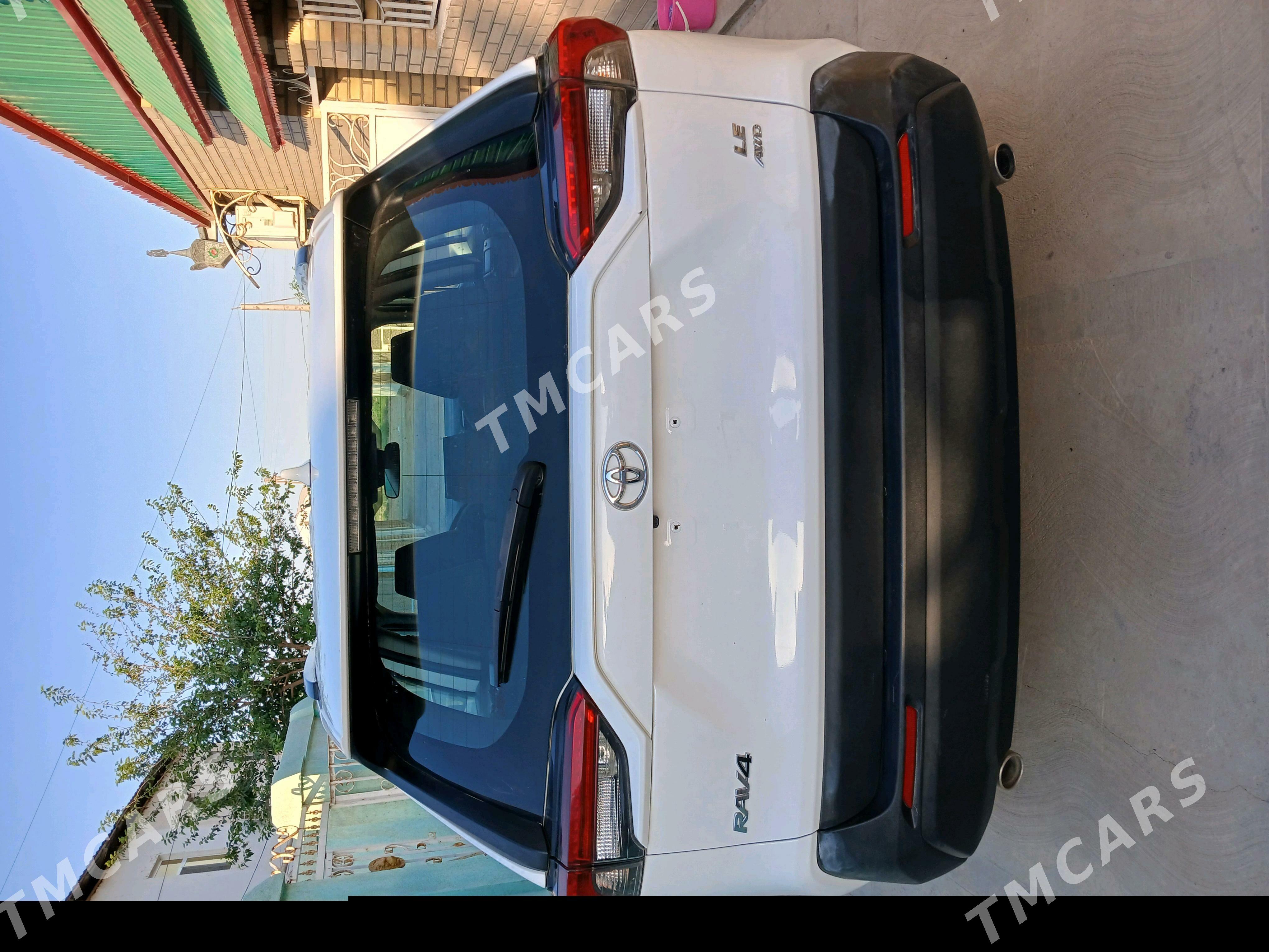 Toyota RAV4 2022 - 360 000 TMT - Ýolöten - img 2