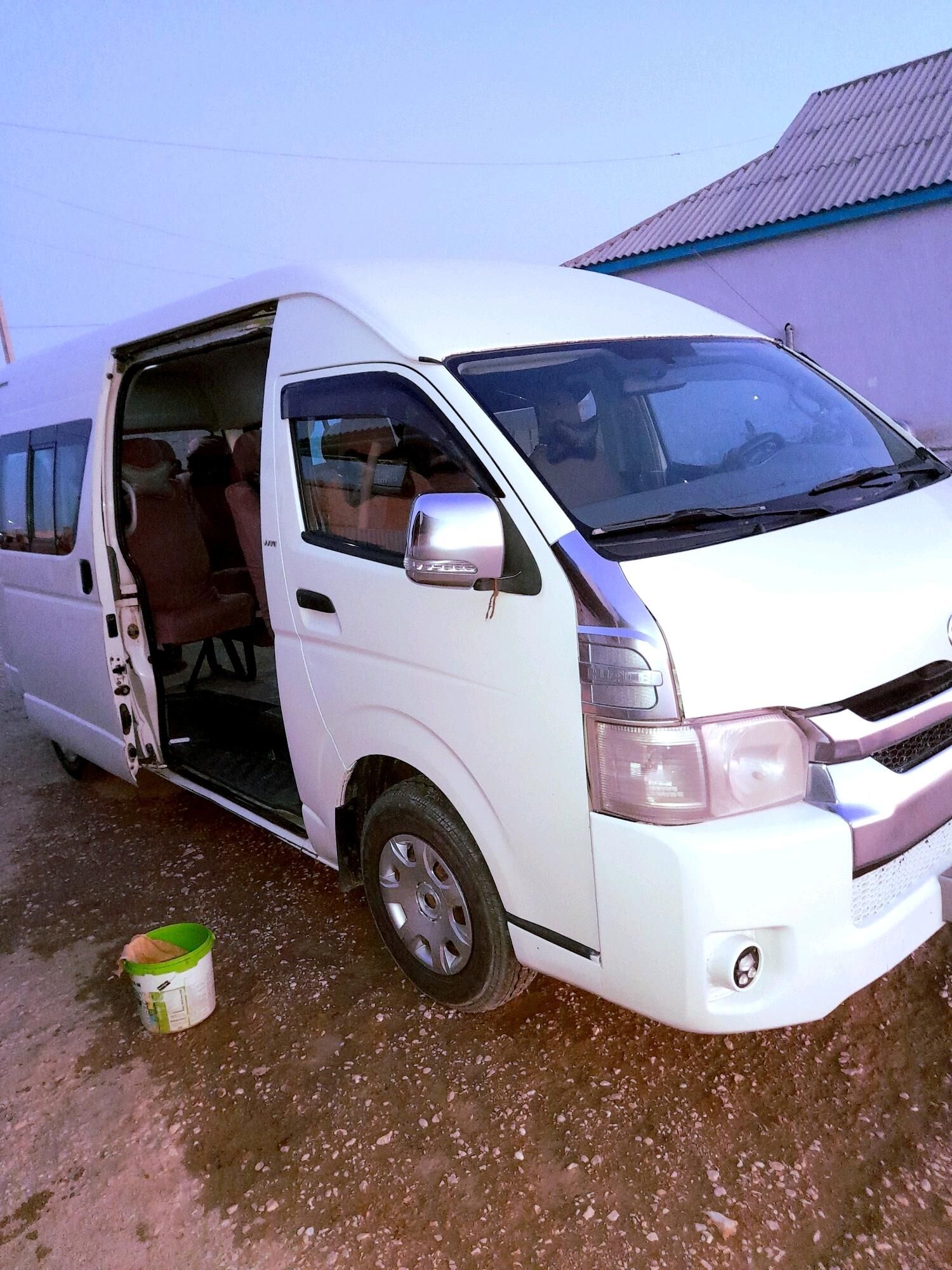 Toyota Hiace 2008 - 300 000 TMT - Balkanabat - img 4