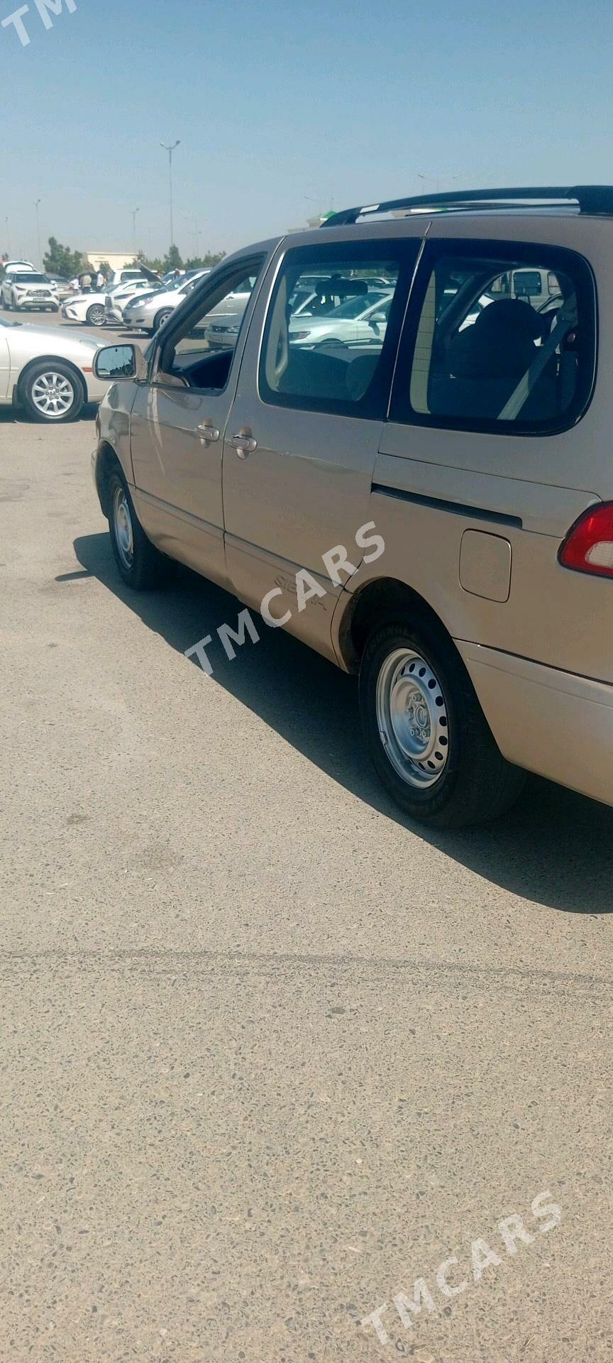 Toyota Sienna 2002 - 110 000 TMT - Туркменабат - img 2