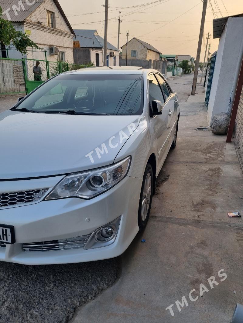 Toyota Camry 2012 - 240 000 TMT - Анев - img 4