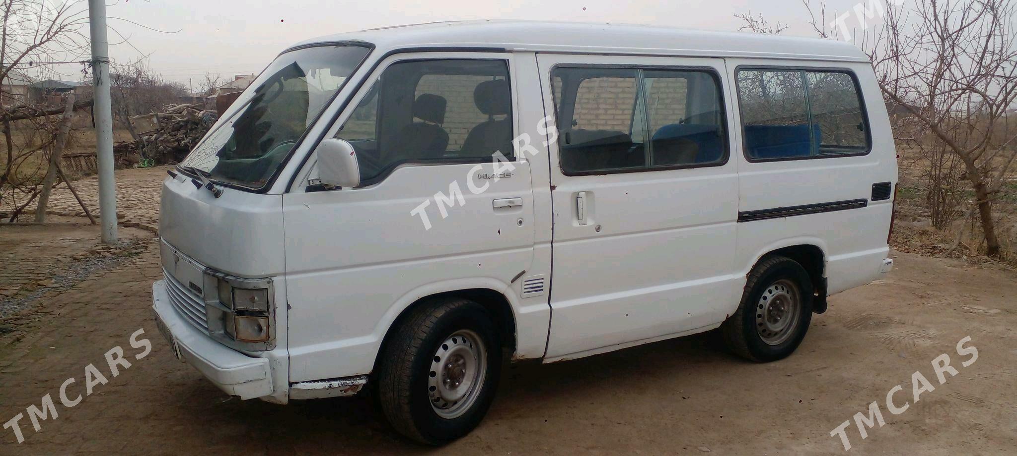 Toyota Hiace 1988 - 30 000 TMT - Мары - img 2