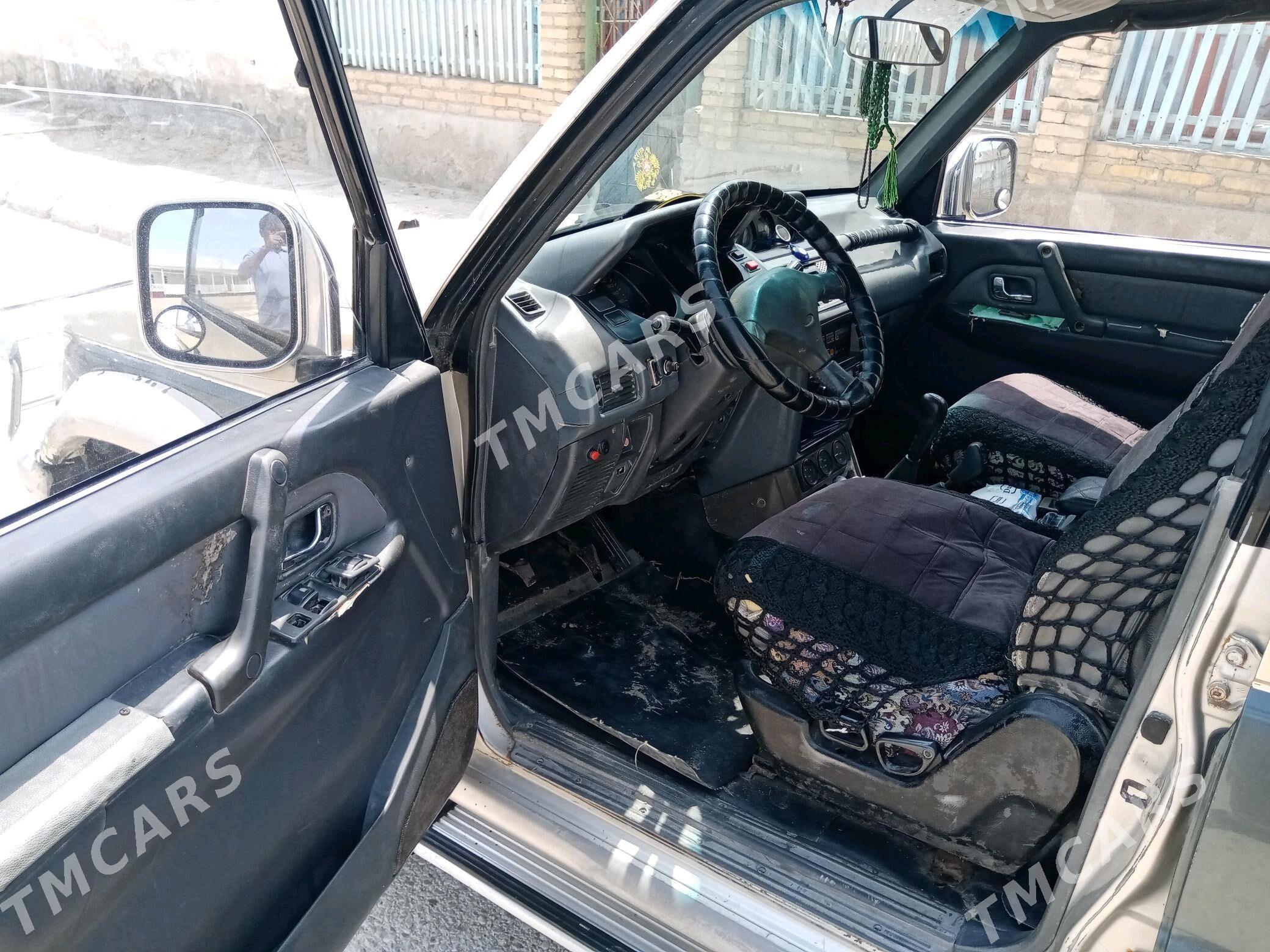 Mitsubishi Pajero 1992 - 40 000 TMT - Esenguly - img 5