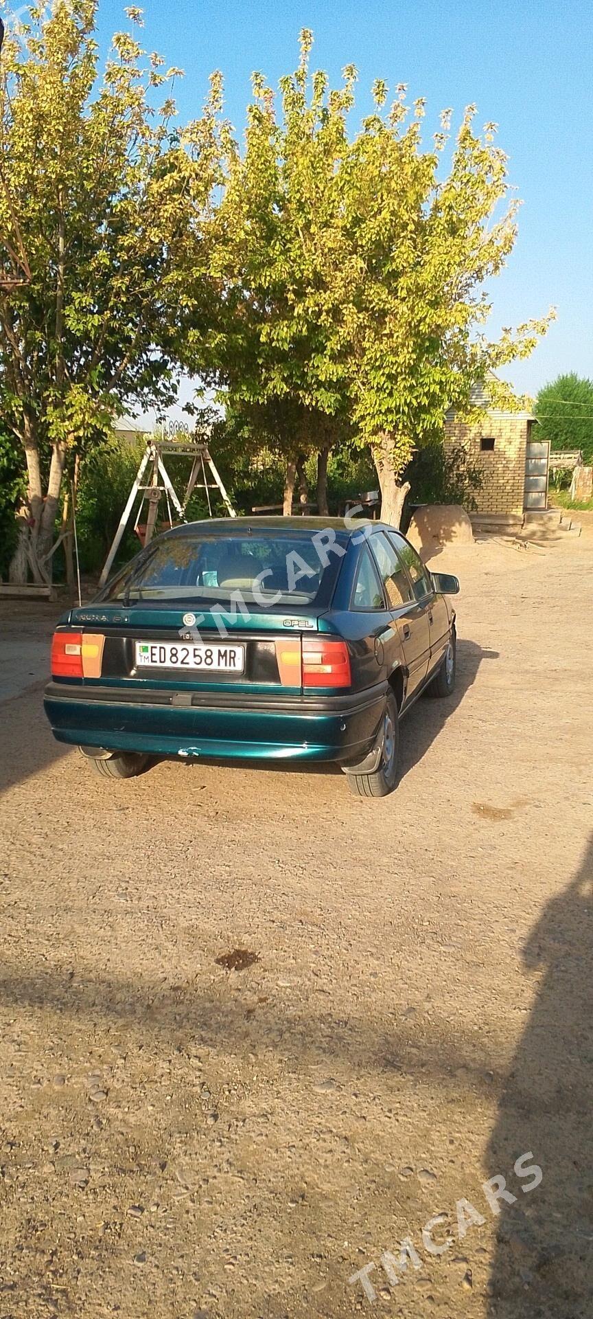 Opel Vectra 1993 - 40 000 TMT - Мары - img 2