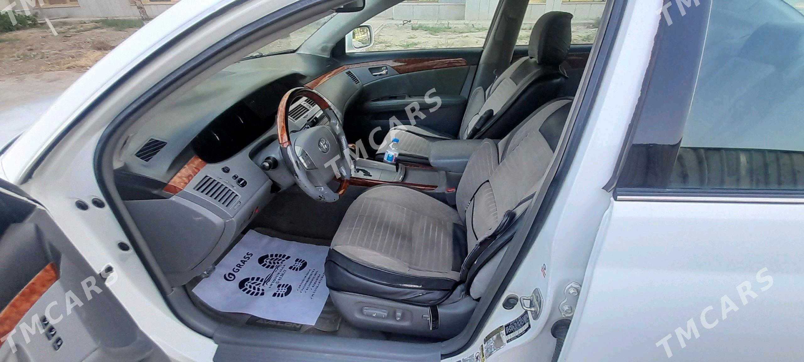 Toyota Avalon 2005 - 180 000 TMT - Мары - img 4