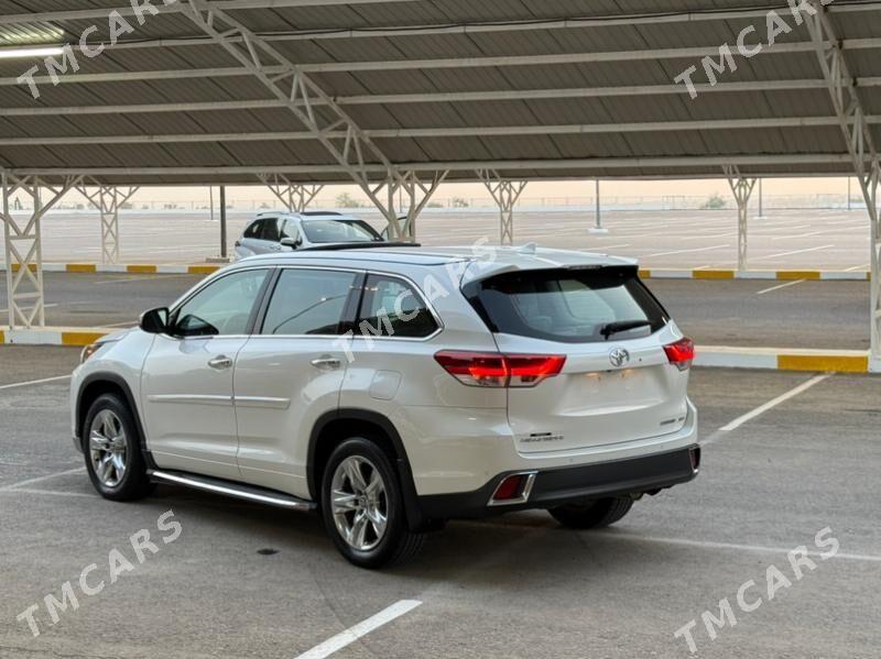 Toyota Highlander 2019 - 551 000 TMT - Ашхабад - img 3