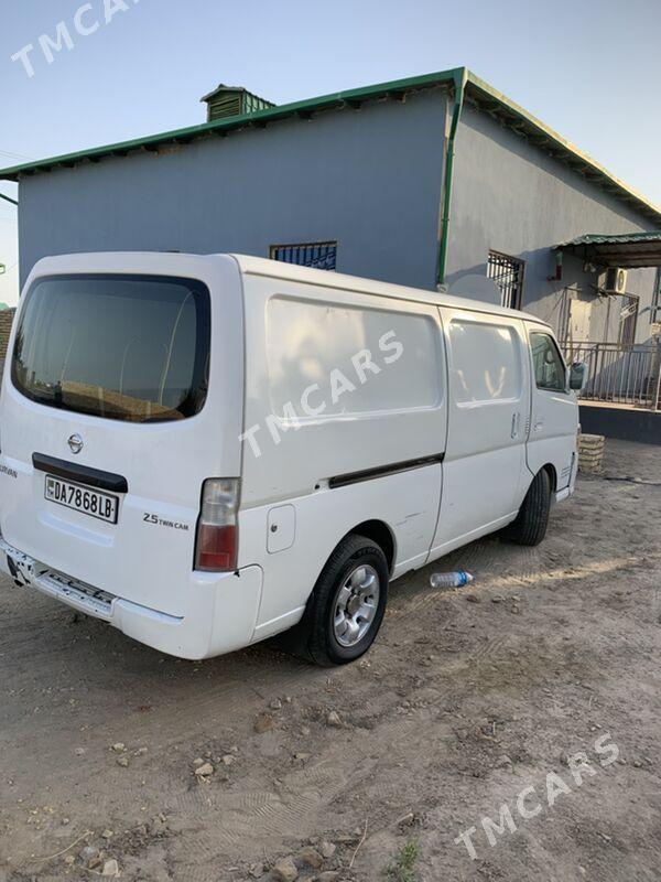 Nissan Urvan 2010 - 119 000 TMT - Туркменабат - img 2