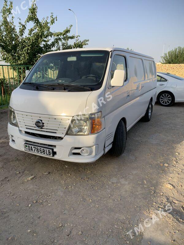 Nissan Urvan 2010 - 119 000 TMT - Туркменабат - img 3