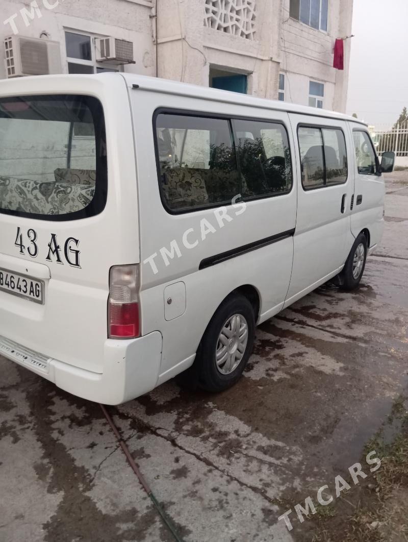Nissan Urvan 2004 - 130 000 TMT - Бекреве - img 5