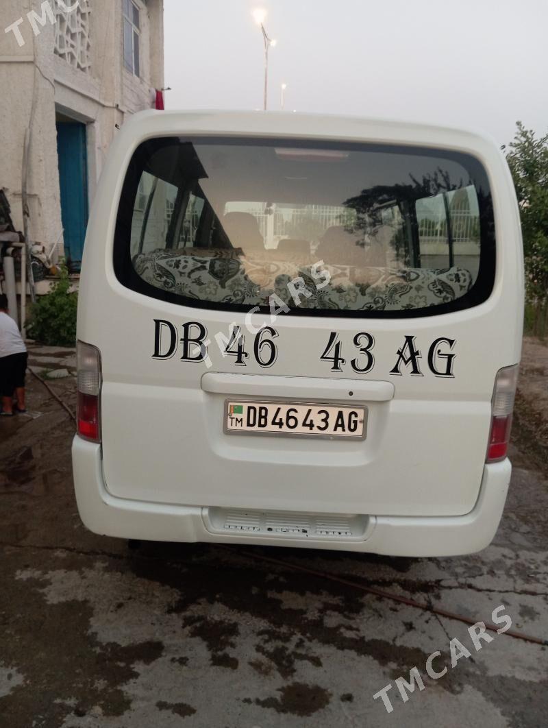 Nissan Urvan 2004 - 130 000 TMT - Бекреве - img 6