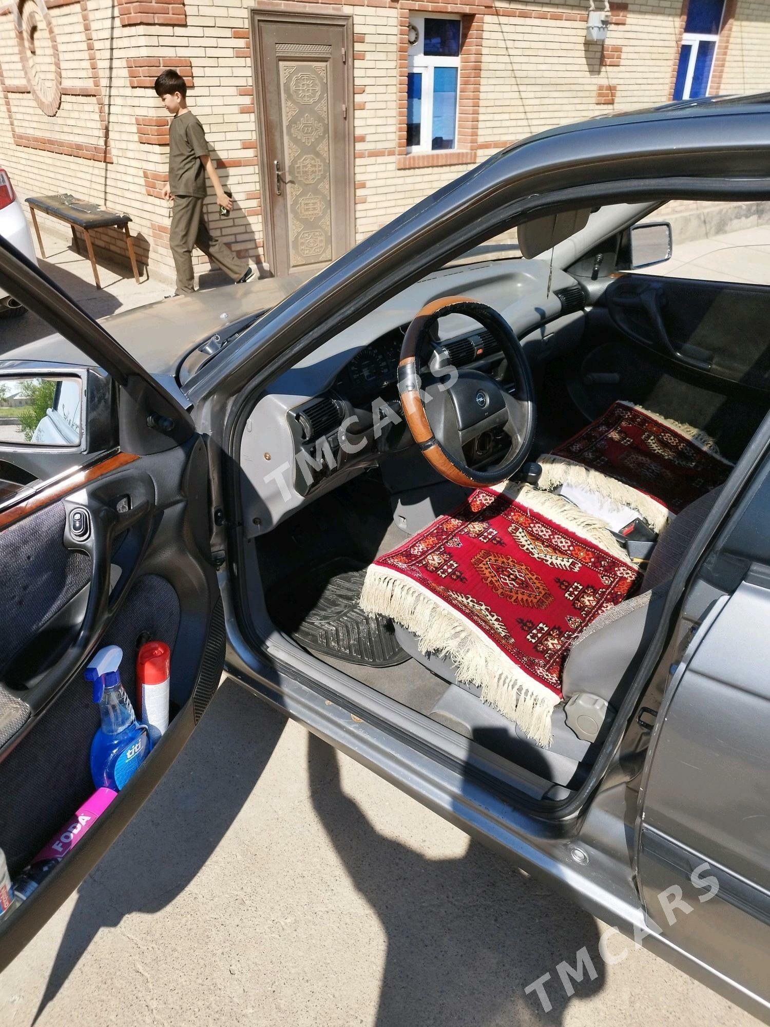 Opel Astra 1993 - 27 000 TMT - Köneürgenç - img 8