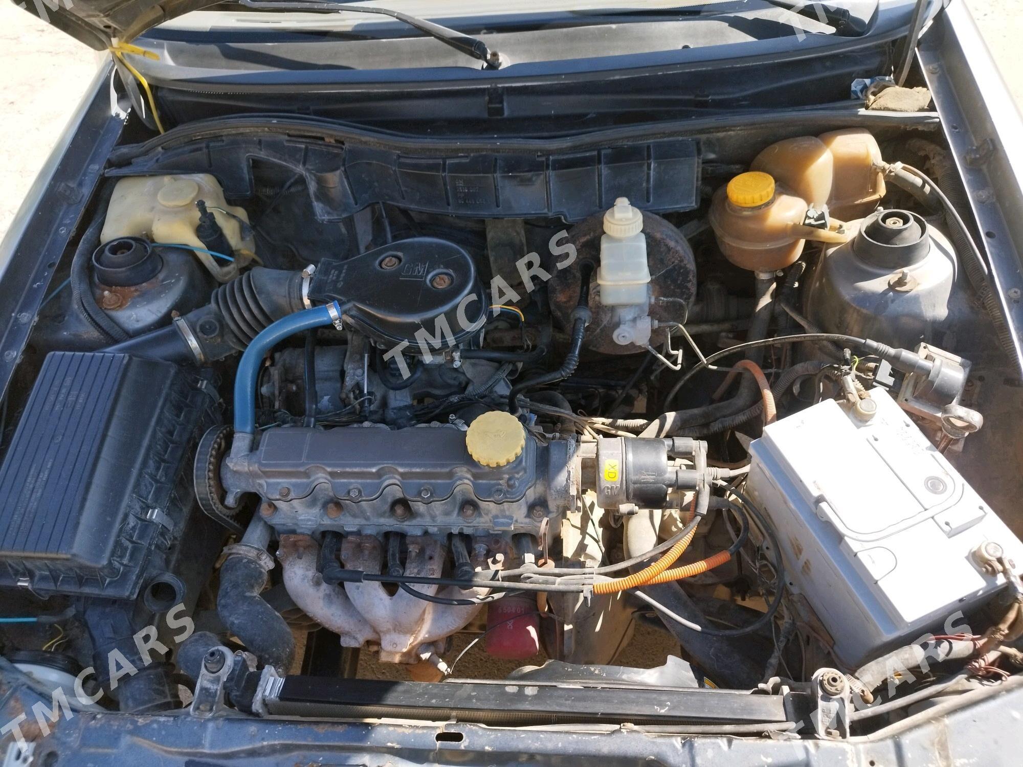 Opel Astra 1993 - 27 000 TMT - Köneürgenç - img 7
