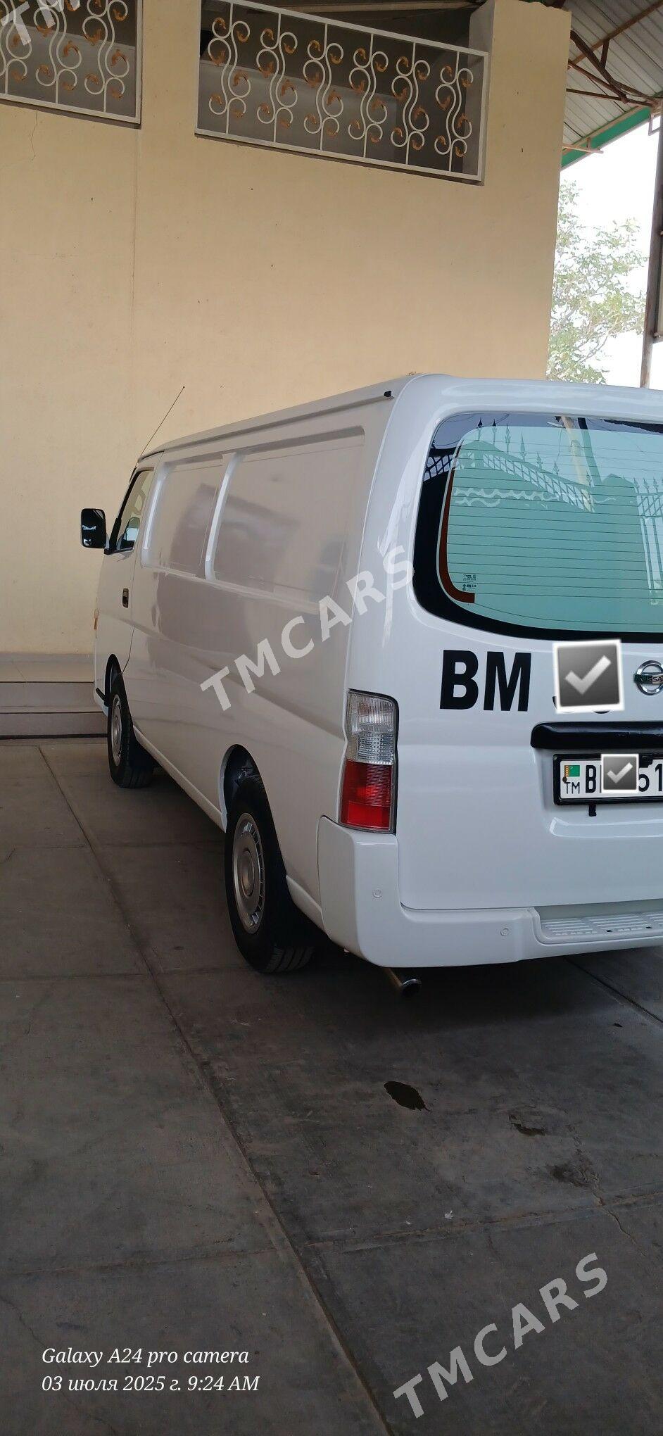 Nissan Urvan 2010 - 210 000 TMT - Ак-Бугдайский этрап - img 2