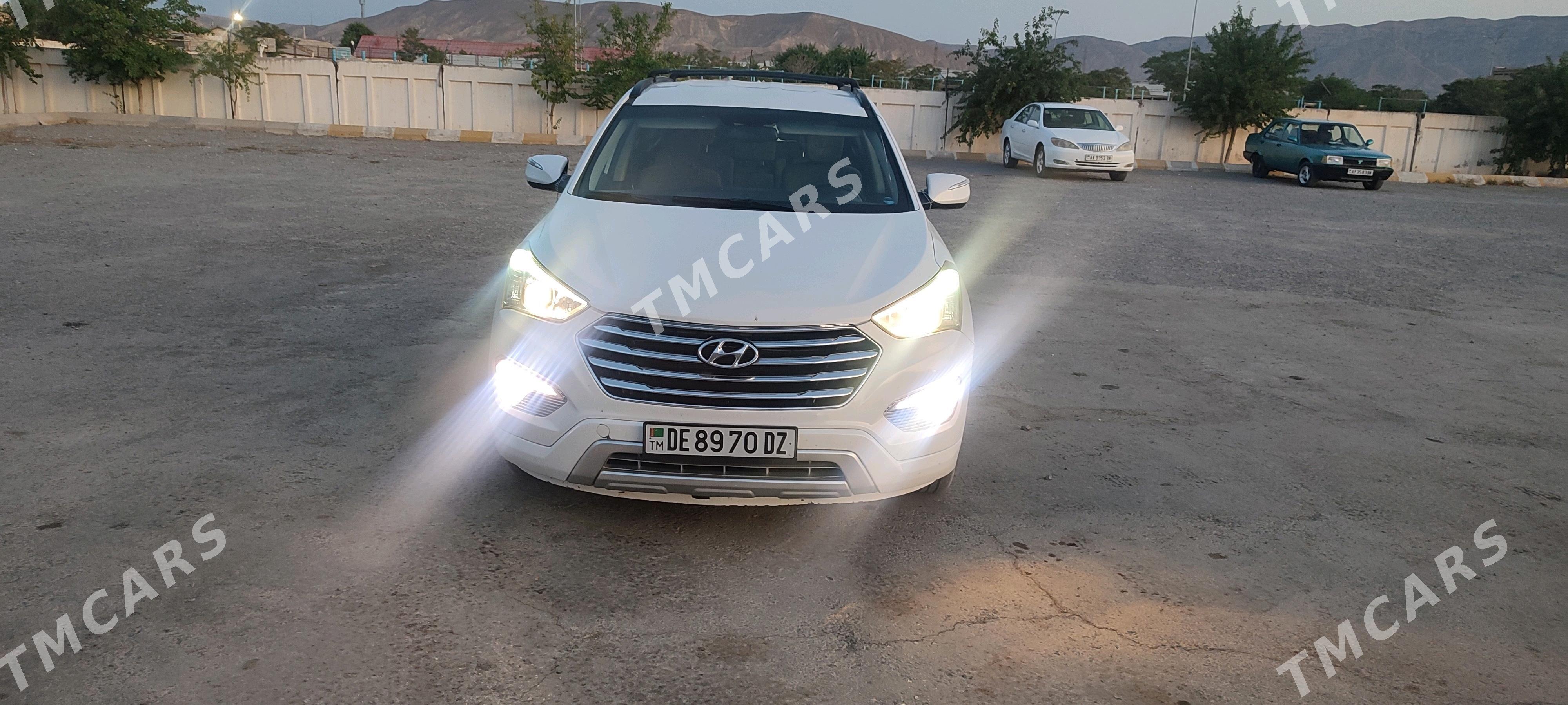 Hyundai Santa Fe 2016 - 295 000 TMT - Дашогуз - img 10