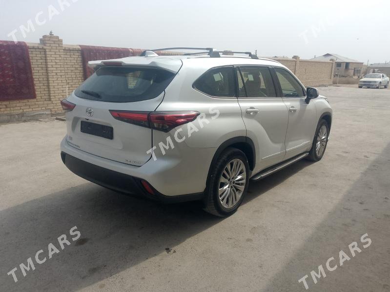 Toyota Highlander 2022 - 620 000 TMT - Мургап - img 6
