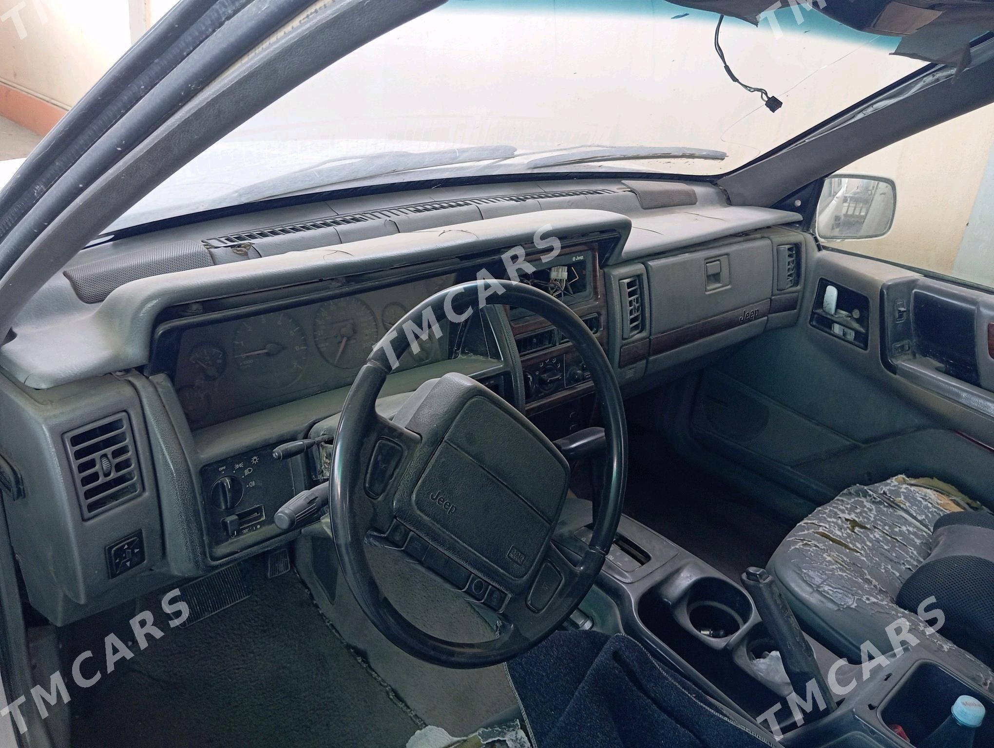Jeep Grand Cherokee 1993 - 30 000 TMT - Garadamak Şor - img 2