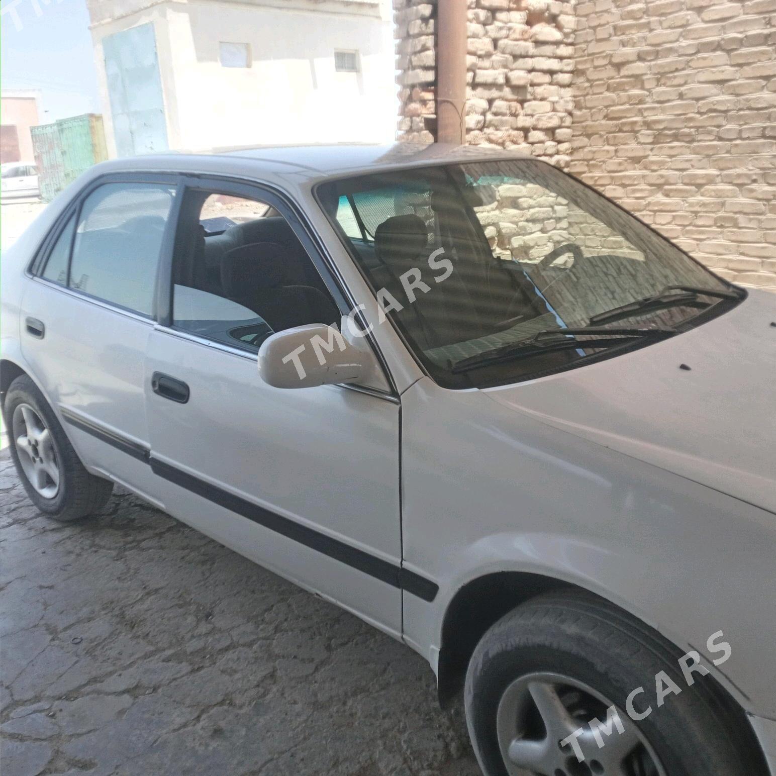 Toyota Corolla 1996 - 32 000 TMT - Гарабекевюл - img 3