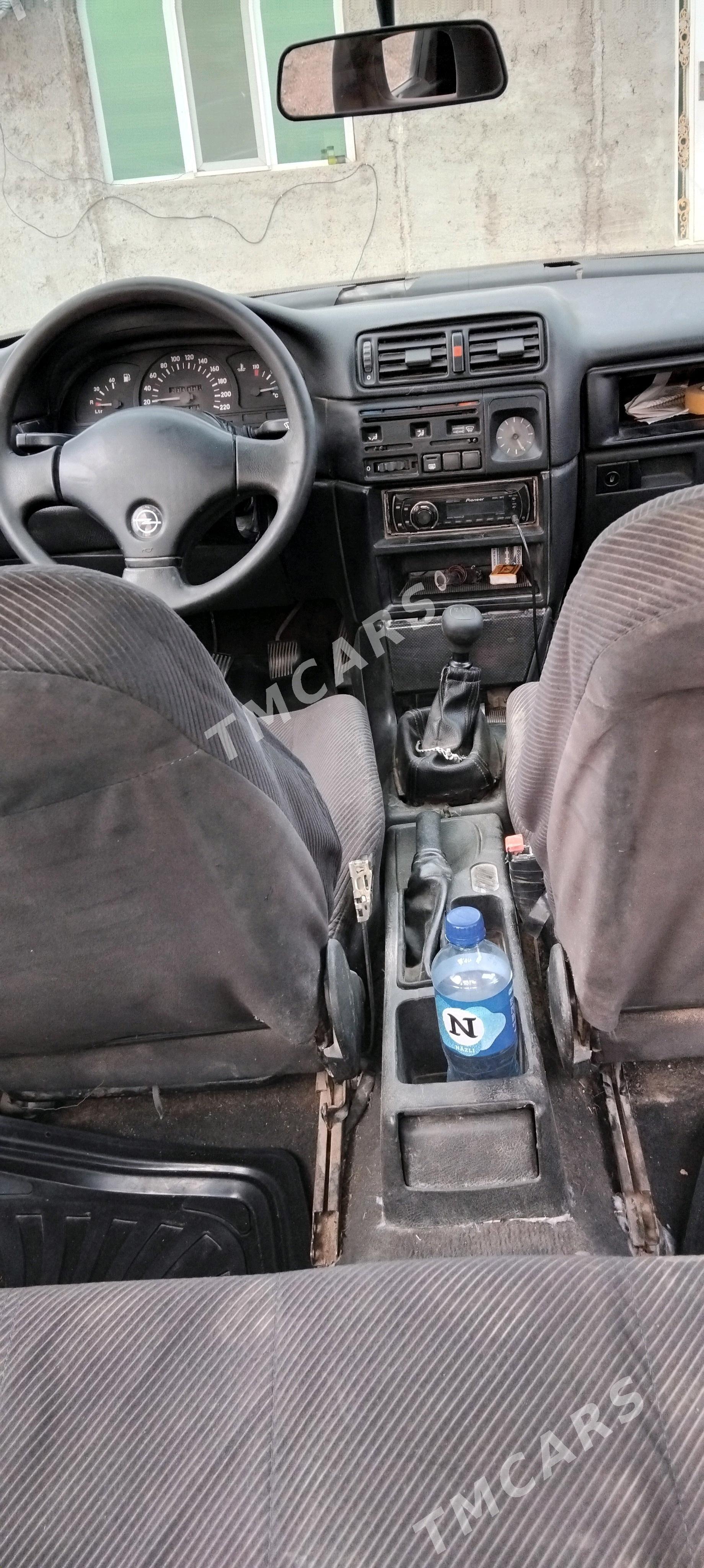 Opel Vectra 1994 - 20 000 TMT - Balkanabat - img 3