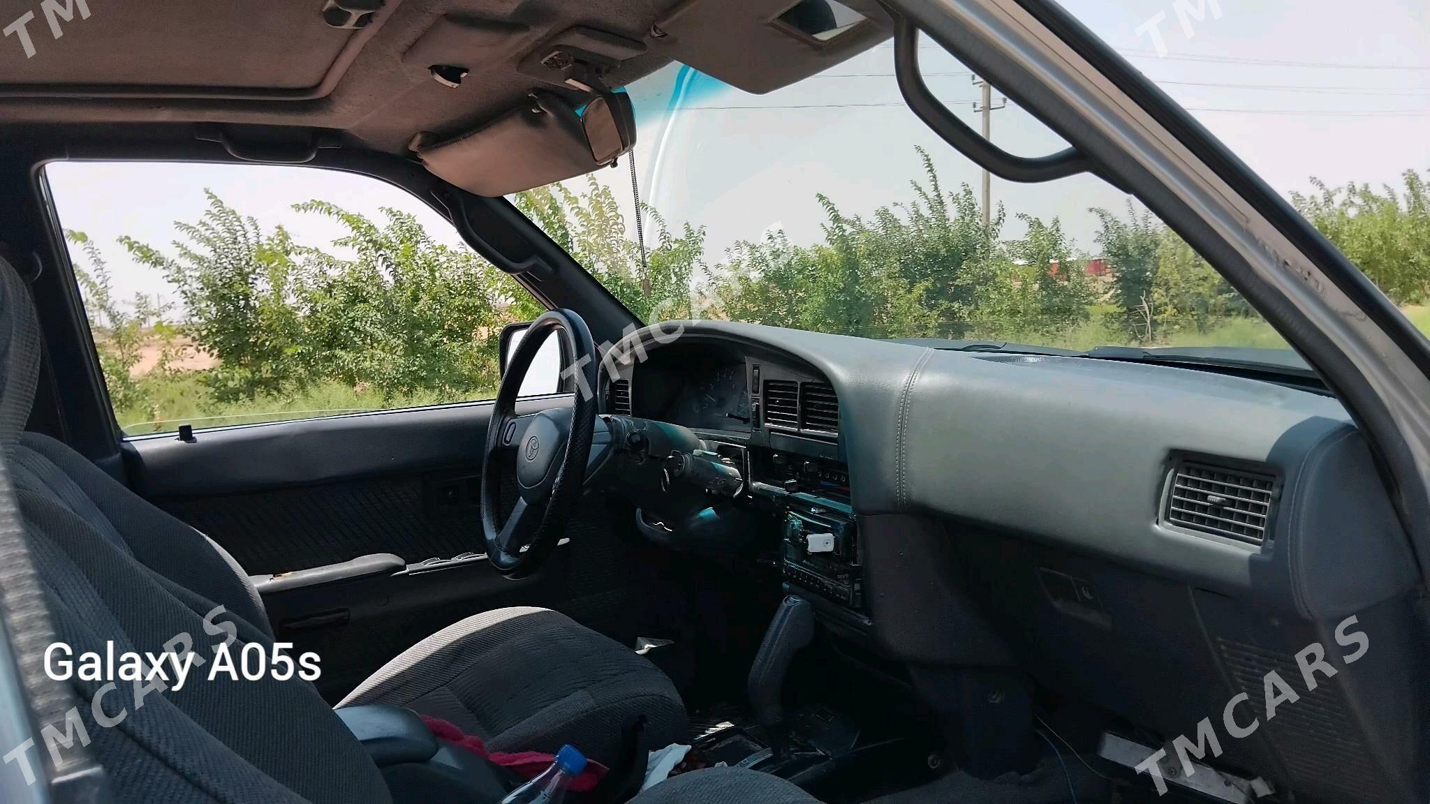 Toyota 4Runner 1993 - 65 000 TMT - Сакарчага - img 4