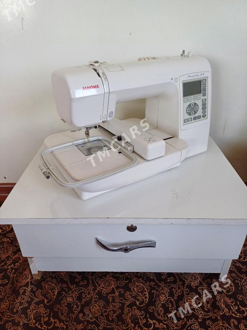 Janome kompýuter maşyn - Теджен - img 2