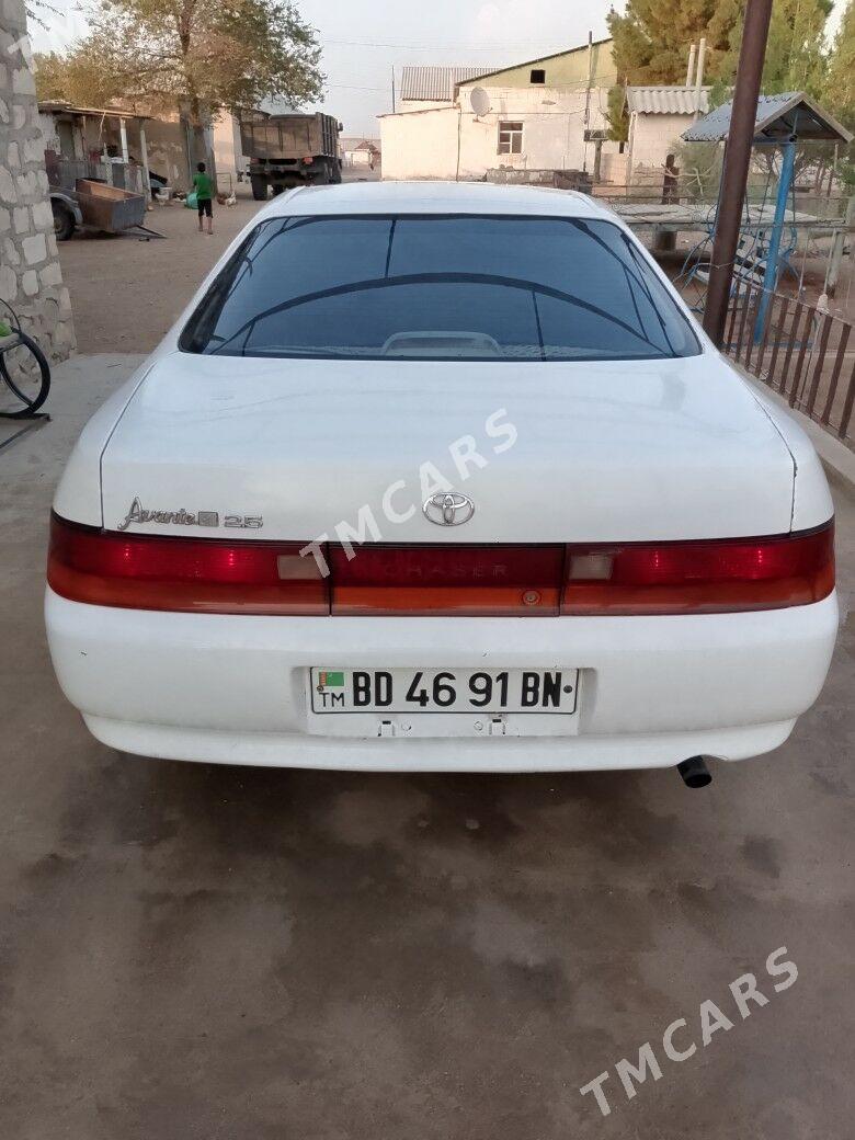 Toyota Chaser 1993 - 40 000 TMT - Балканабат - img 3