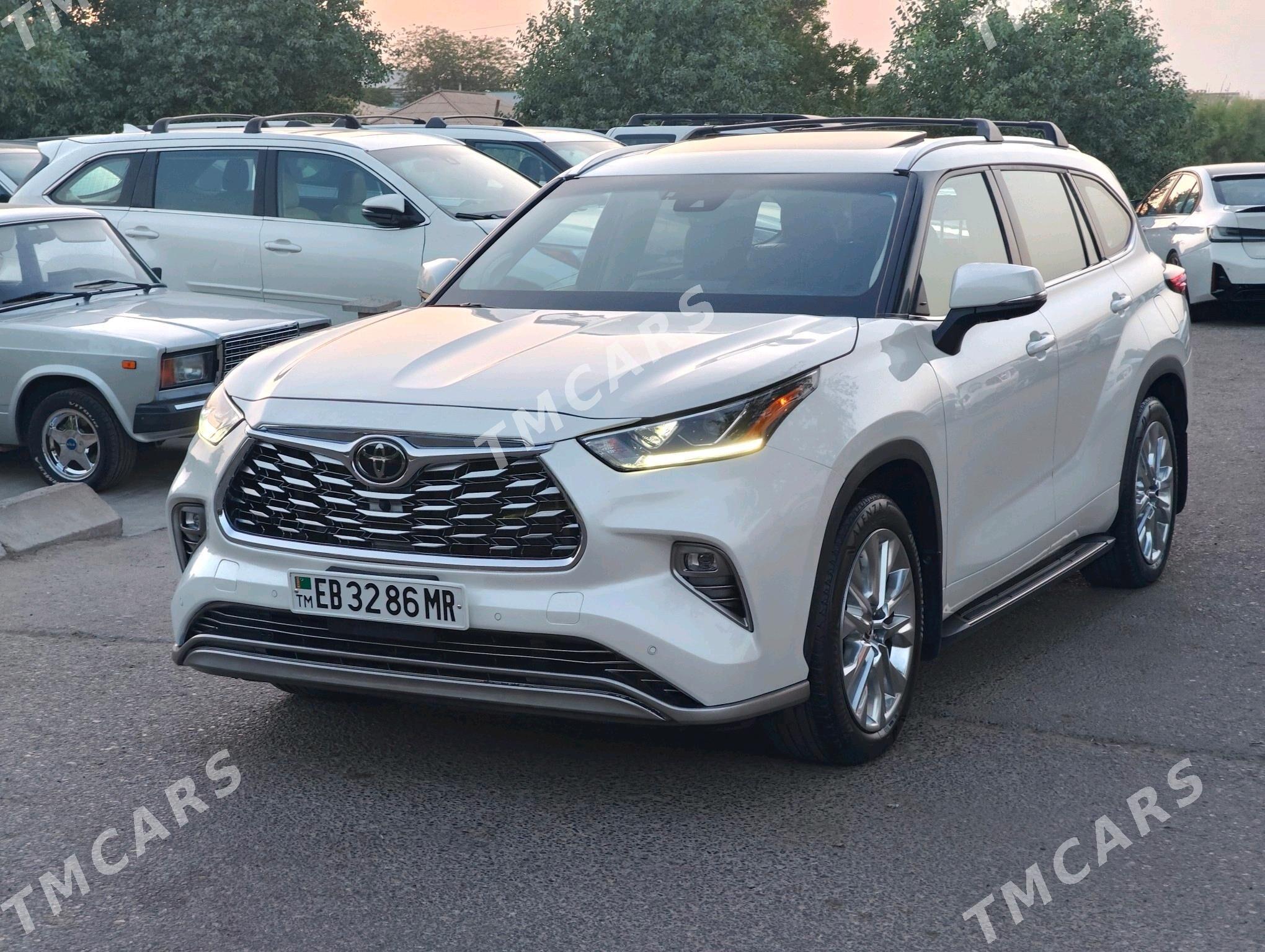 Toyota Highlander 2022 - 600 000 TMT - Мары - img 3