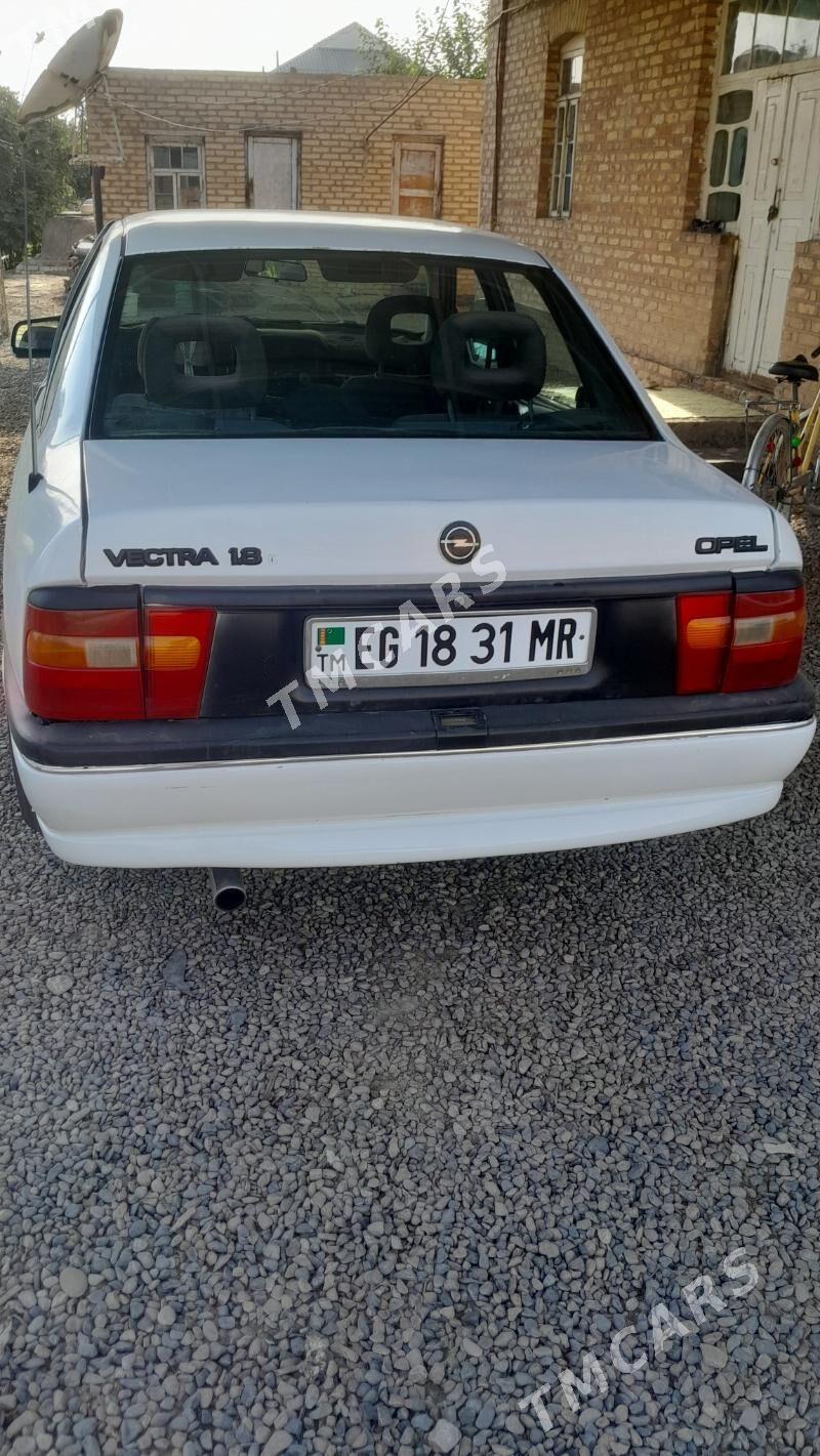 Opel Vectra 1992 - 25 000 TMT - Mary - img 4