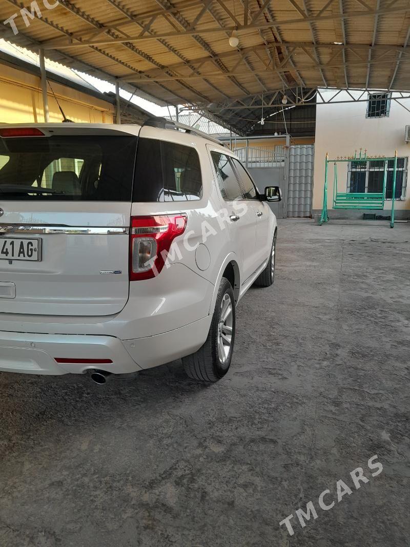 Ford Explorer 2014 - 370 000 TMT - Ашхабад - img 2