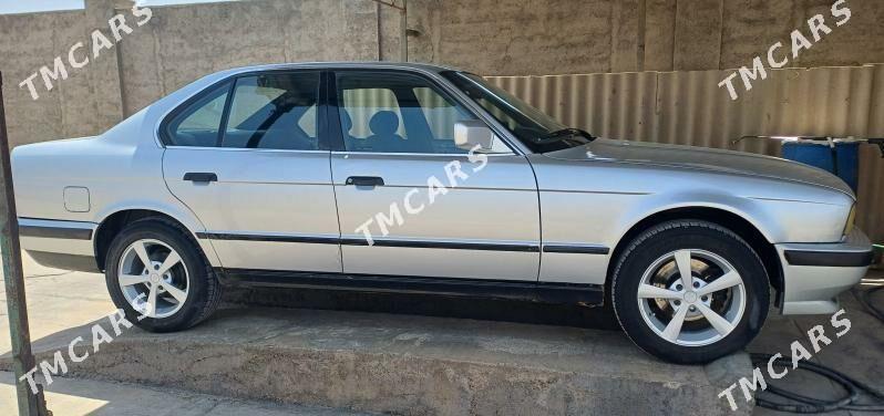 BMW 525 1991 - 45 000 TMT - Мургап - img 4