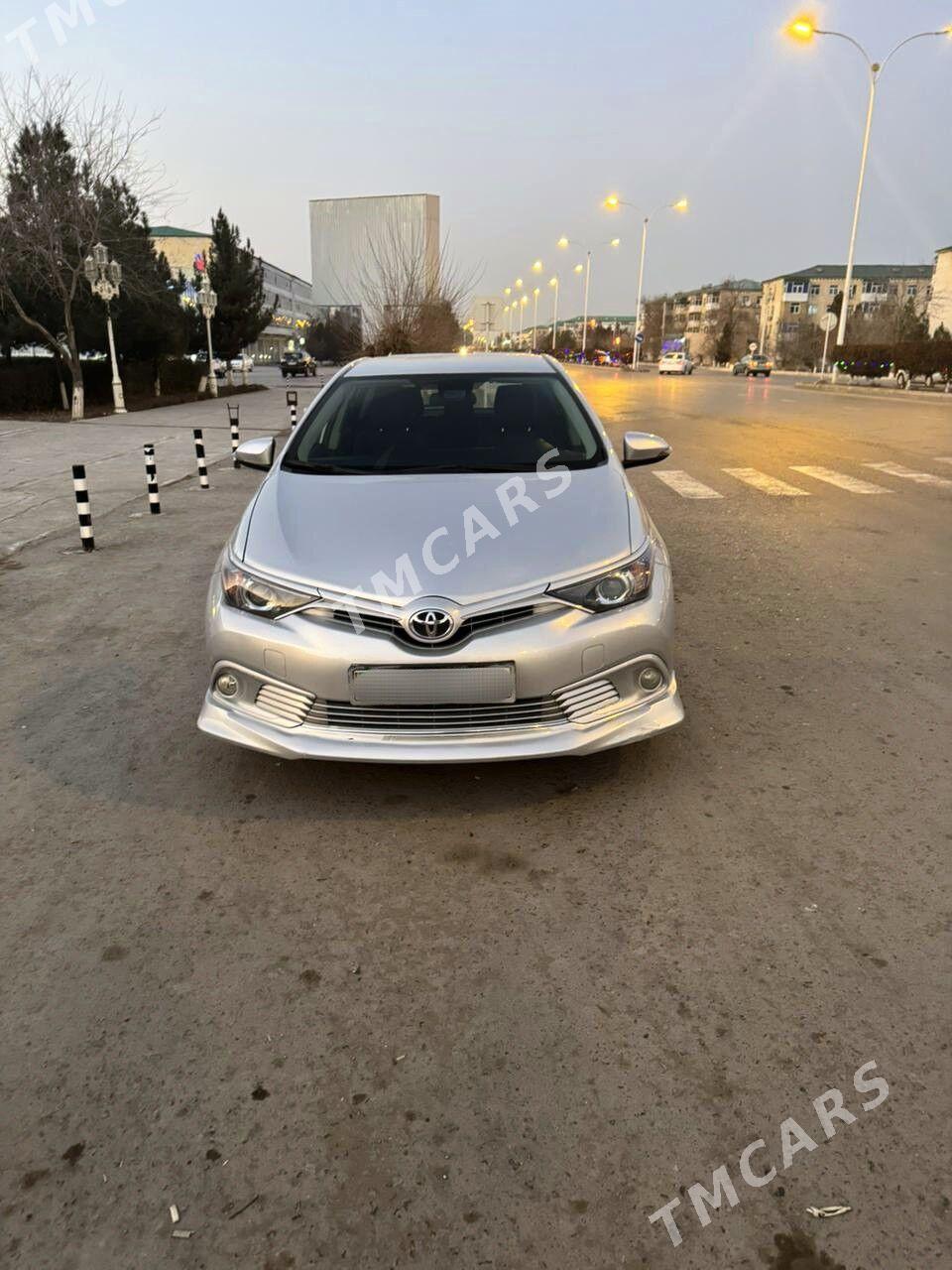 Toyota Corolla iM 2017 - 180 000 TMT - Çärjew - img 2