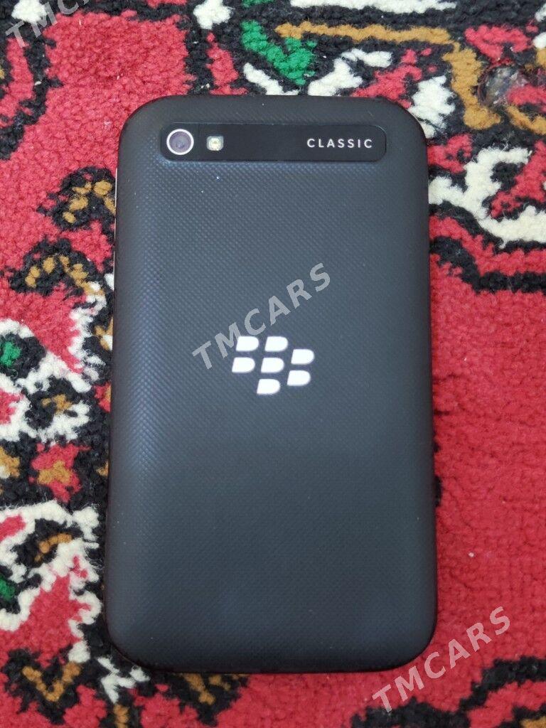 Blackberry classic - Balkanabat - img 2