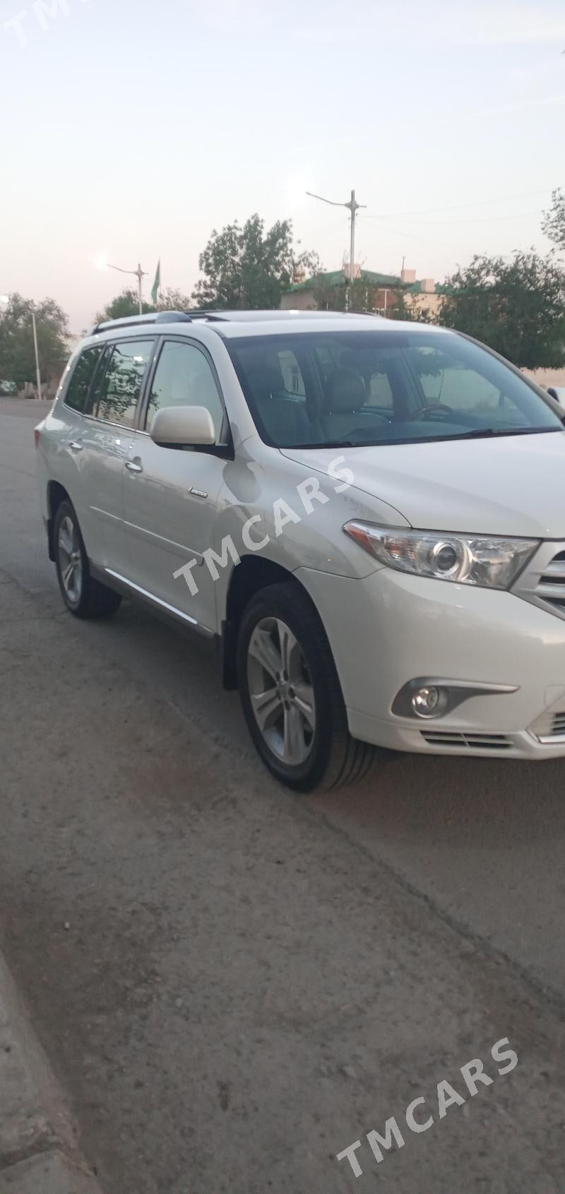 Toyota Highlander 2013 - 370 000 TMT - Дашогуз - img 4