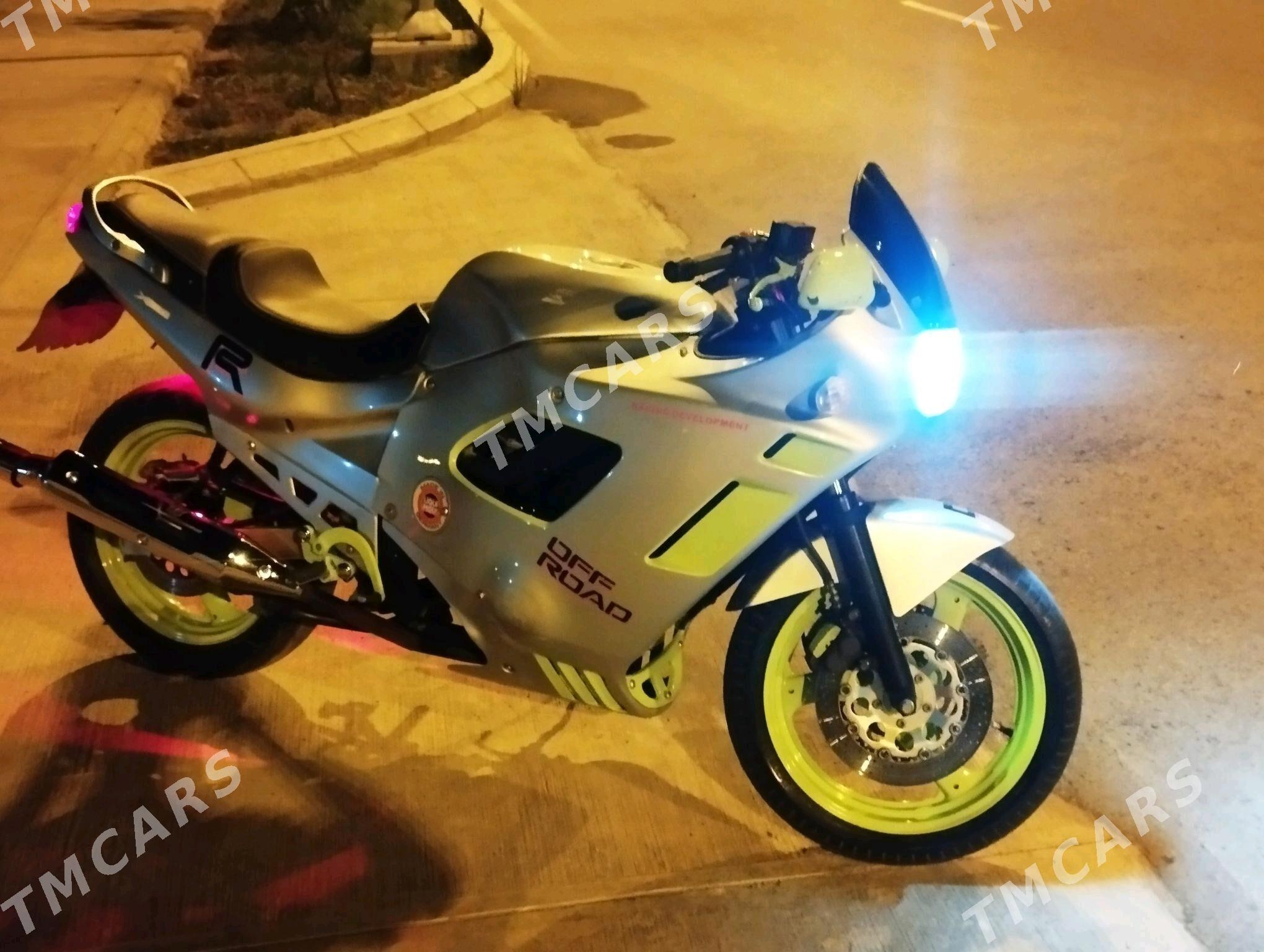 Yamaha Artistic 2020 - 52 000 TMT - Ашхабад - img 2