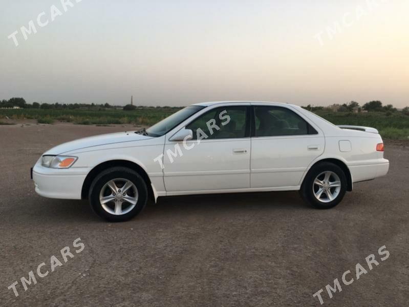 Toyota Camry 2000 - 140 000 TMT - Кёнеургенч - img 4