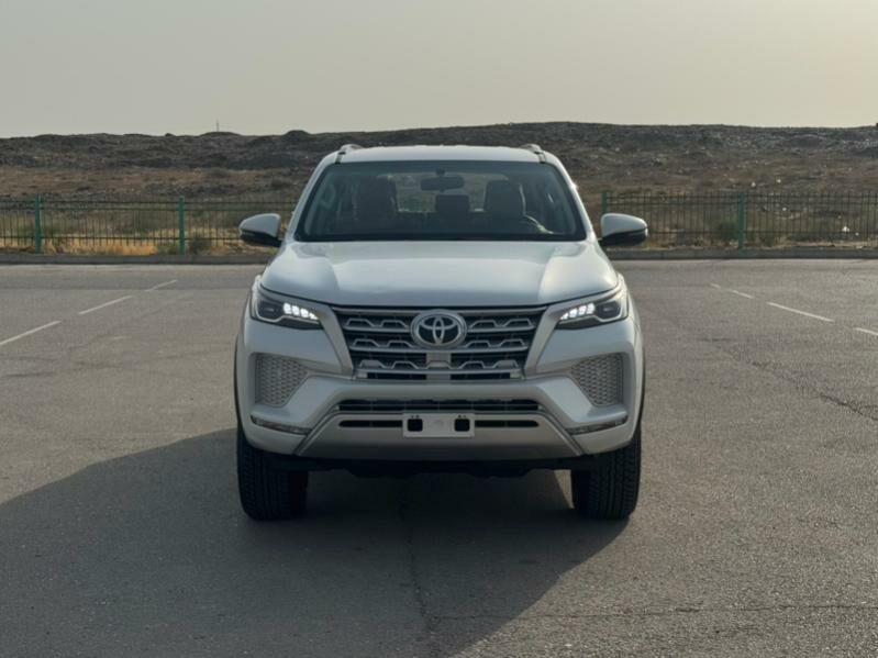 Toyota Fortuner 2024 - 670 000 TMT - Aşgabat - img 2