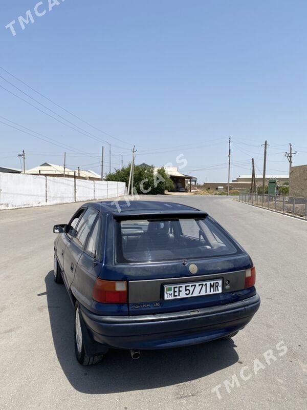 Opel Astra 1992 - 36 000 TMT - Mary - img 4