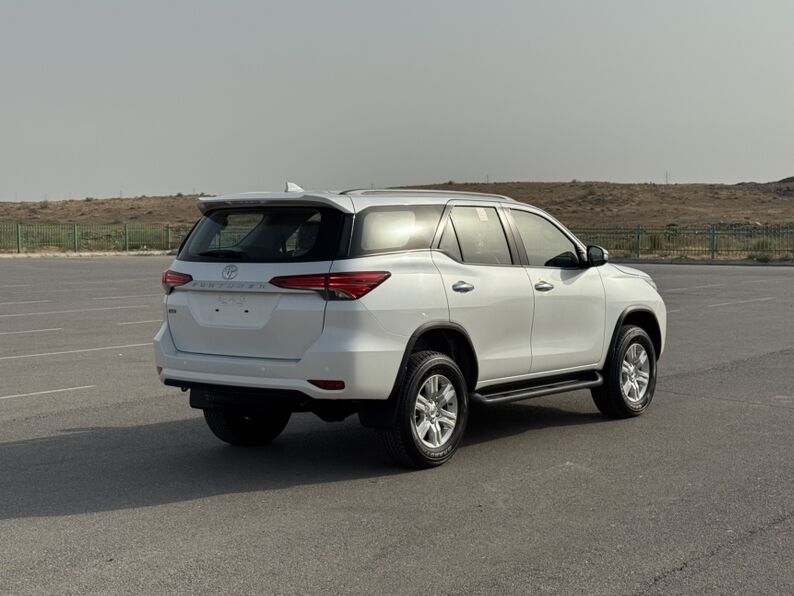 Toyota Fortuner 2024 - 670 000 TMT - Aşgabat - img 6