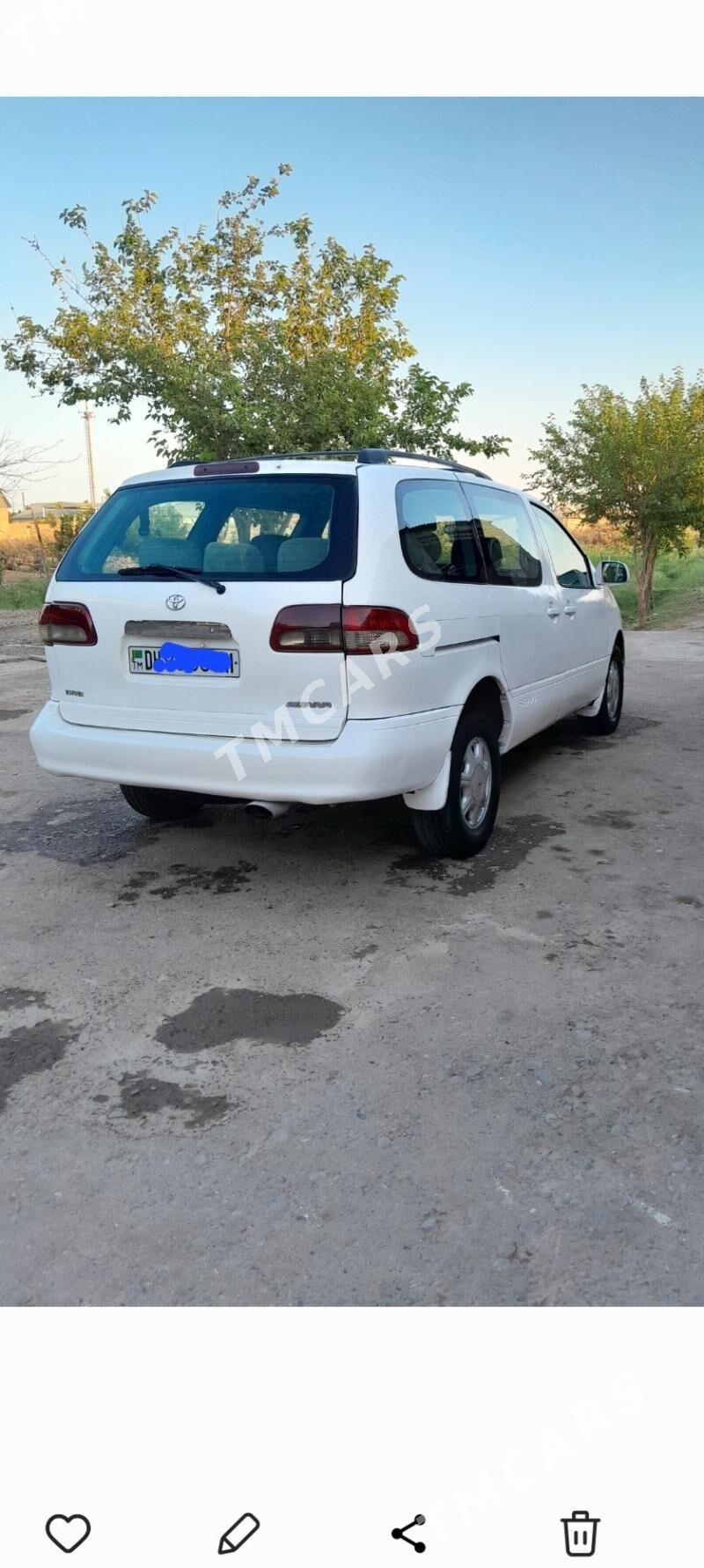 Toyota Sienna 2001 - 135 000 TMT - Sarahs - img 2