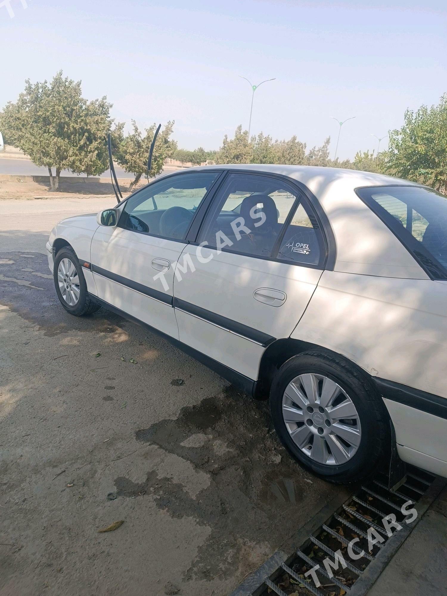 Opel Omega 1994 - 32 000 TMT - Бахарден - img 5