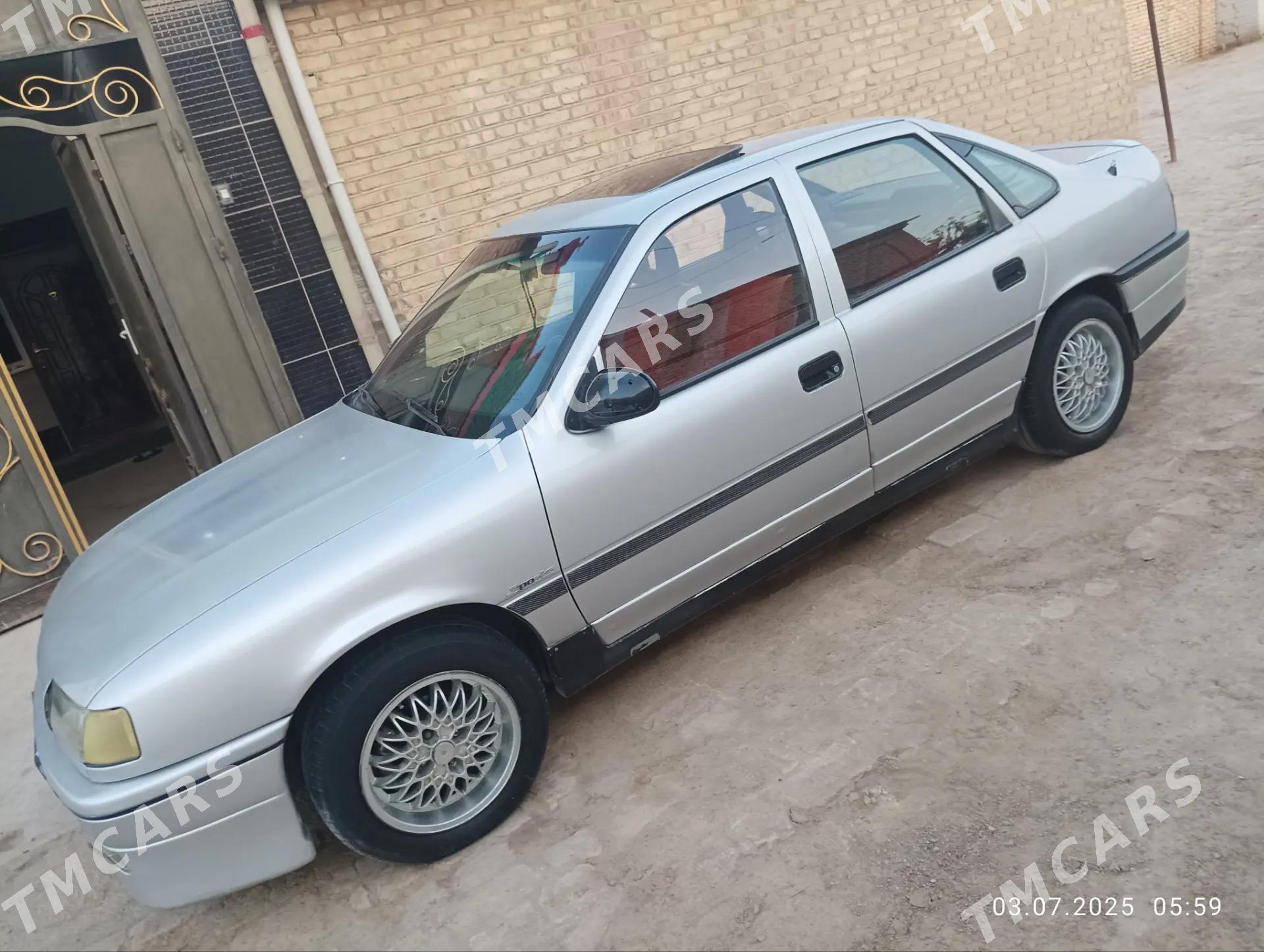 Opel Vectra 1990 - 40 000 TMT - Байрамали - img 4