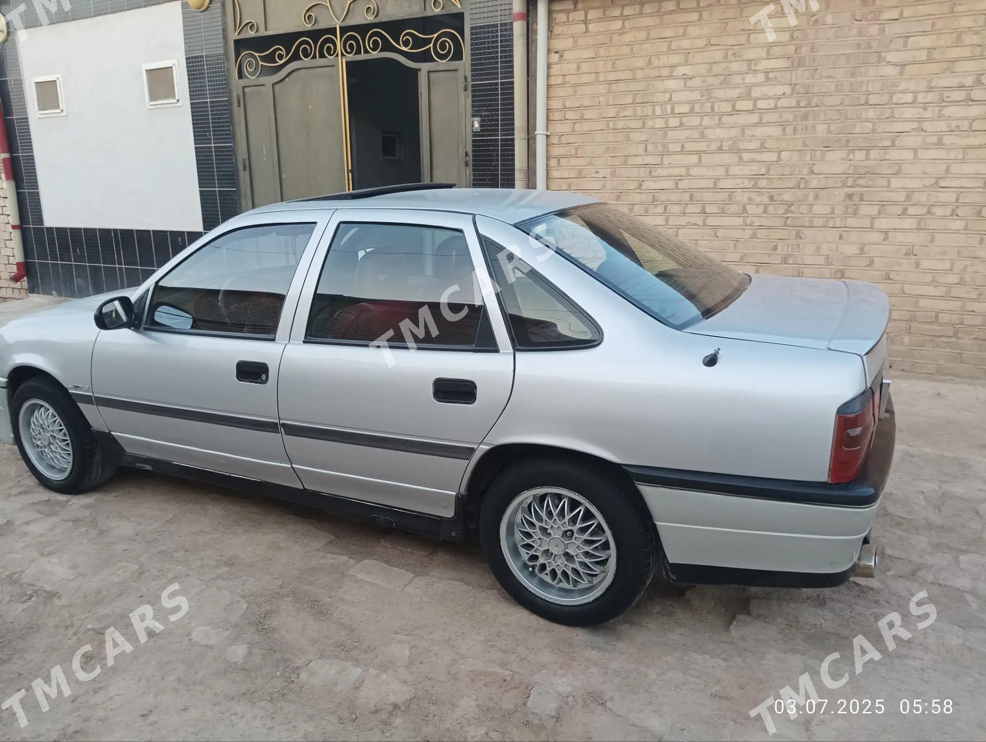 Opel Vectra 1990 - 40 000 TMT - Байрамали - img 2