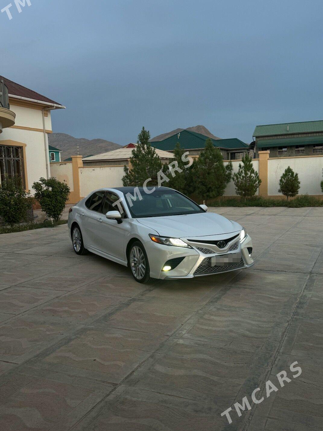 Toyota Camry 2018 - 320 000 TMT - Balkanabat - img 2