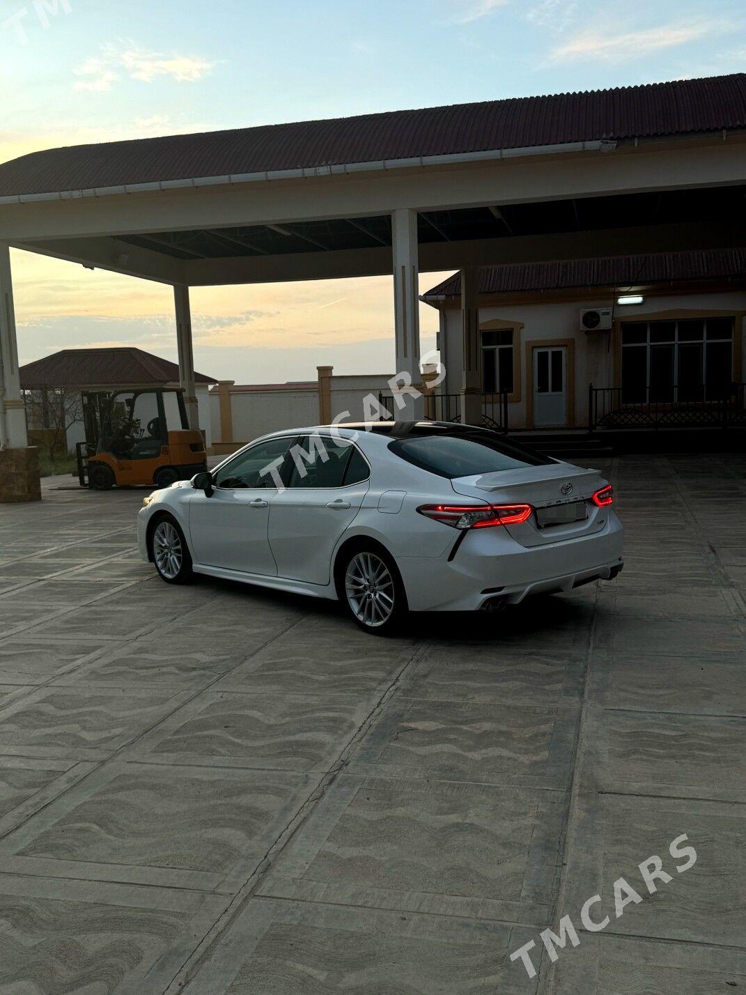 Toyota Camry 2018 - 320 000 TMT - Balkanabat - img 5